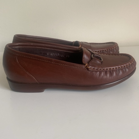SAS Tripad Comfort Foot Bed Size 7 Brown Leather Penny Slip On Loafers w/ Buckle - Picture 4 of 15